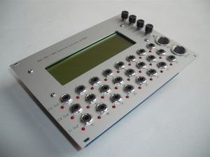 MUC-900-EUR-seitlich-300